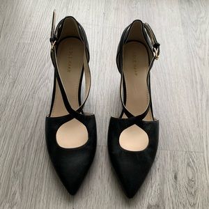 NWOT Black wedge heels